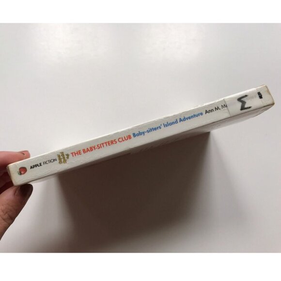 Babysitters Club Super Special #4 Book Island Adventure Paperback Chapter Book - Picture 2 of 5